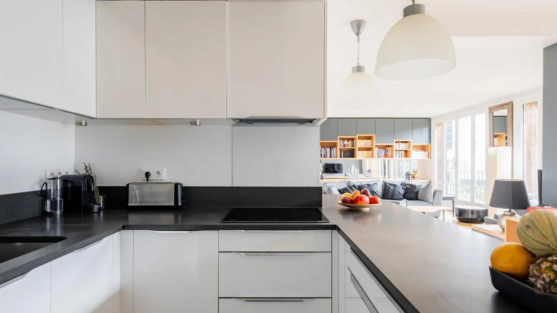 Veeve - Grand In Grey Apartment Paris